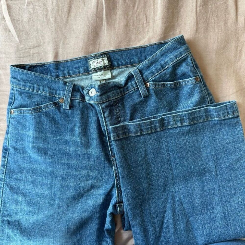 Levi’s Perfectly Slimming 512 Bootcut Jeans Size 12 - Picture 2 of 11